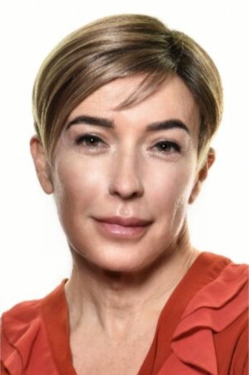 Sandra Soro as Sandra, amiga de Toñi