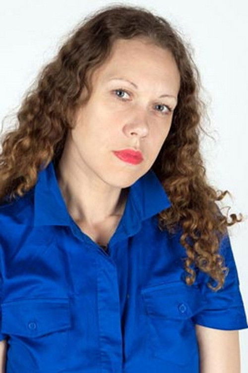 Ekaterina Skobeleva as podelnitsa Papika