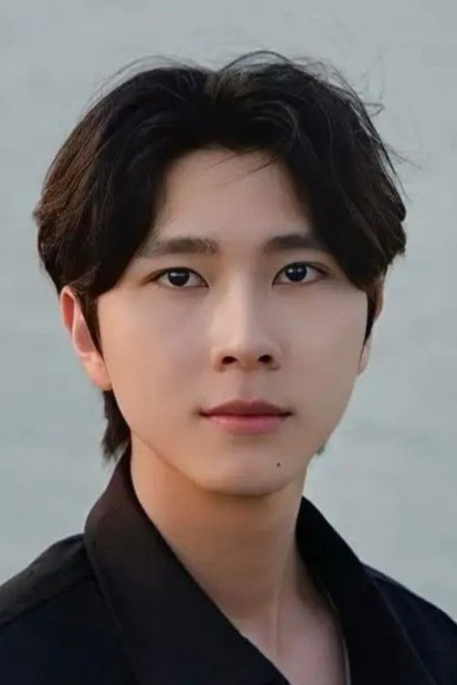 Tuấn Đạt as Toấn Tú