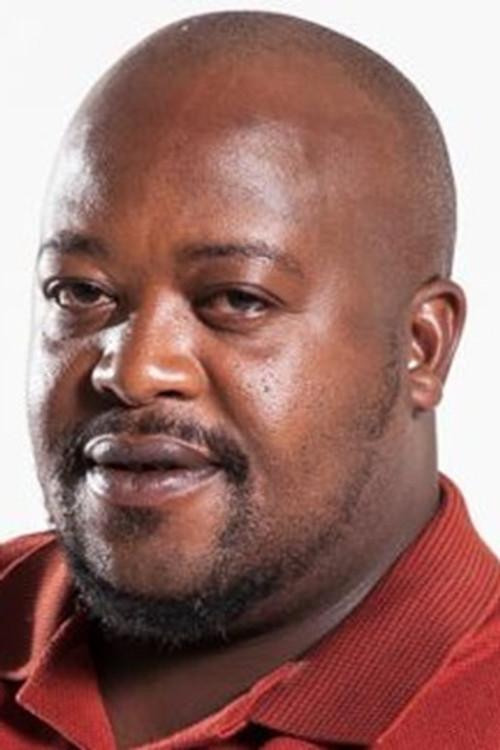 Masilo Magoro as Male Traffic Cop