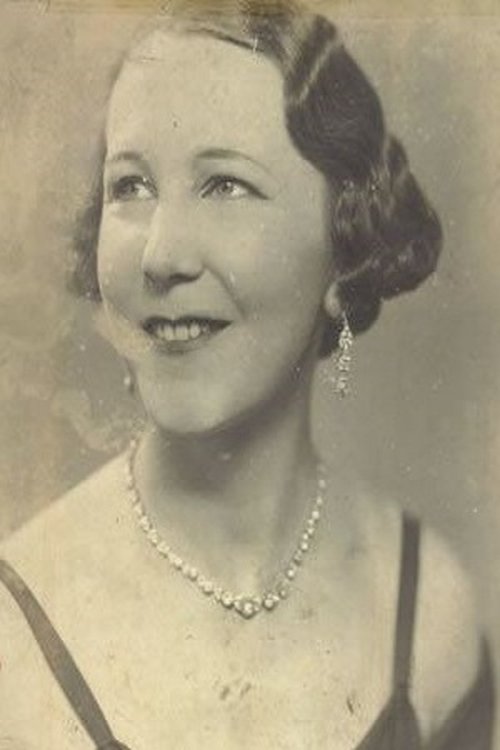 Betty Jumel as Betty