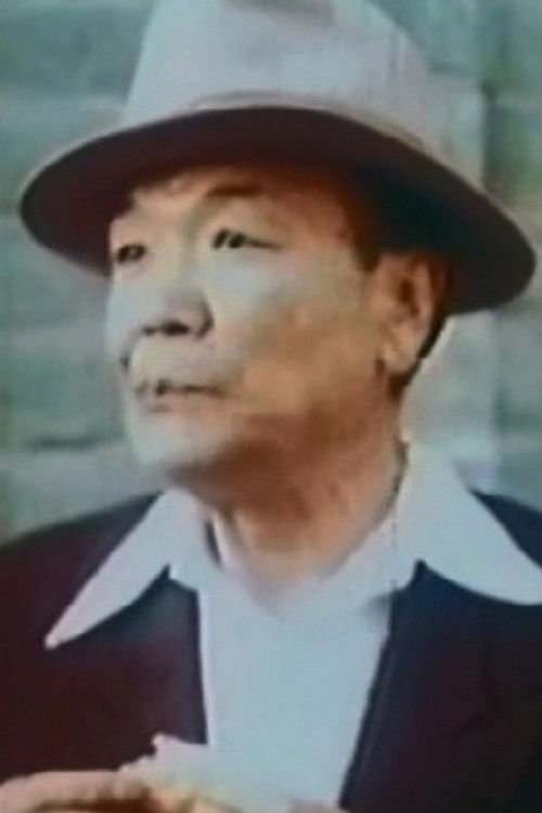 Pyotr Tin as Григорий Львович Цой