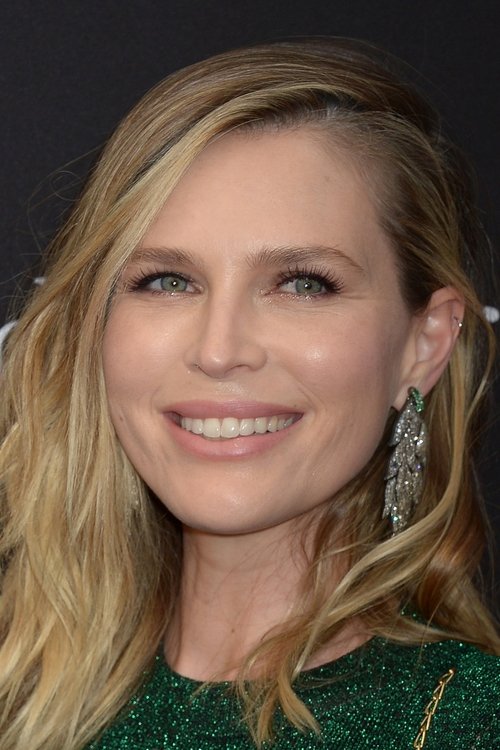 Sara Foster as Emory Banks