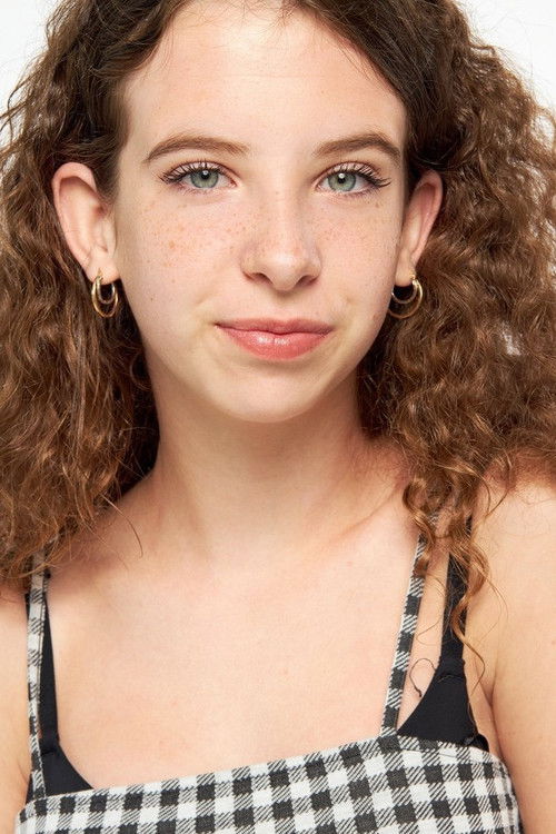 Noémy Eve Gagnon as Fille du Centre Jeunesse 6