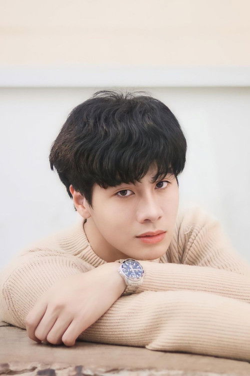 Nititorn Janruechai as Nut