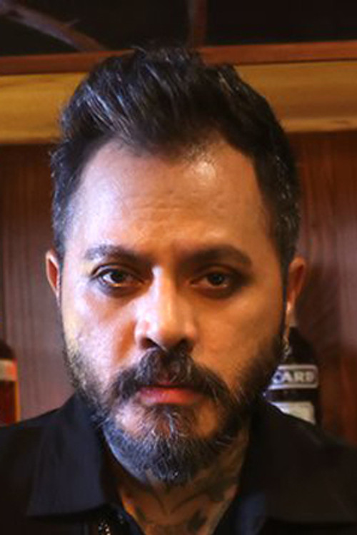 Pacharapon Jantieng as 