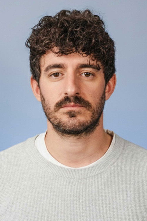 Genís Benavent as Waiter