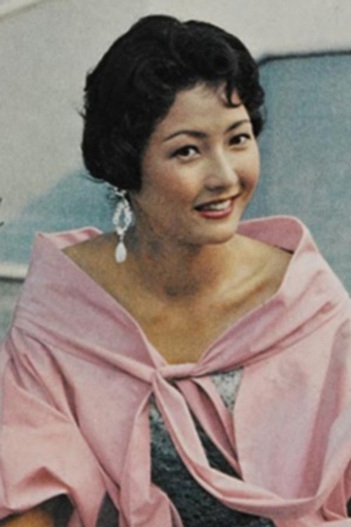 Masako Arisawa as 