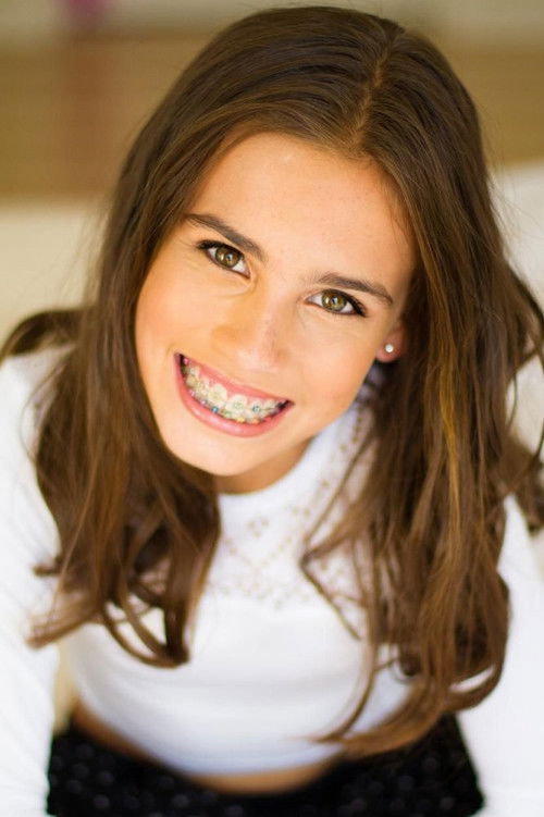 Nicky de Kock as Jong Nina