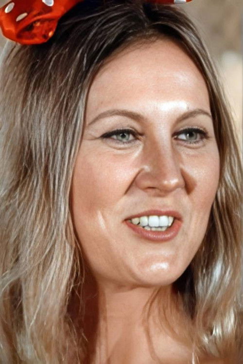 Ellen Stephens as Cousin Prudence