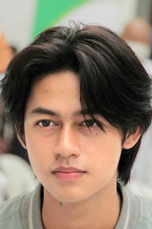 Jittipat Suwannaluck as Fluke