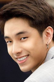 Nick Akkarasak Prommin as Keng