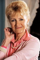 Machteld Ramoudt as Zuster Alice