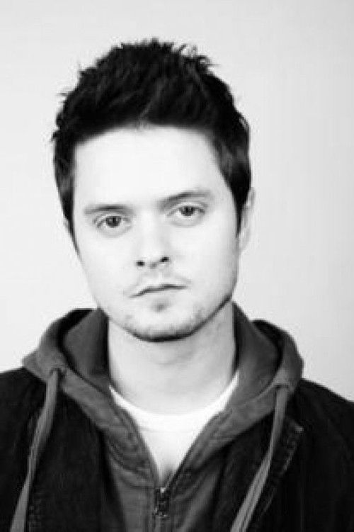 Nicholas Savard-L'Herbier as La vipère