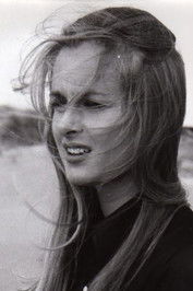 Jean Harrington as Luisa