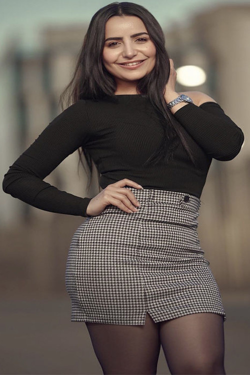 Nardeen Abdelsalam as هنادى