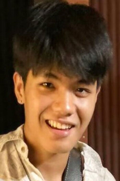 Yok Pakkaphon Boonchai as May