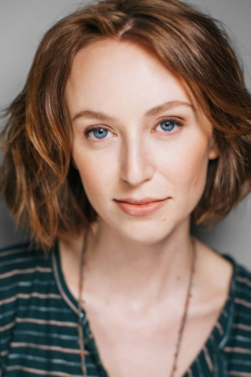 Anne-Marie Mueschke as Gaunt Girl