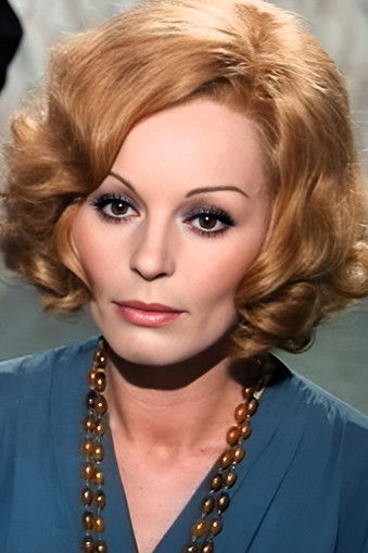 Franca Polesello as Moglie del commendatore