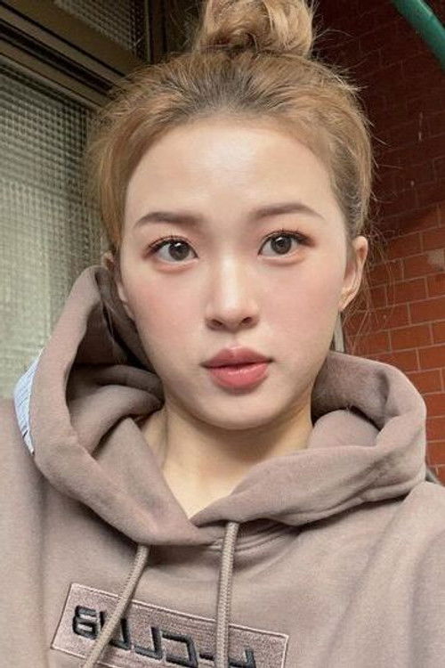 Kira Tsao as Riverbank Youngster