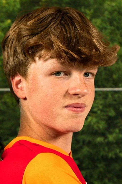 Mathijs Van Mierlo as Hannes