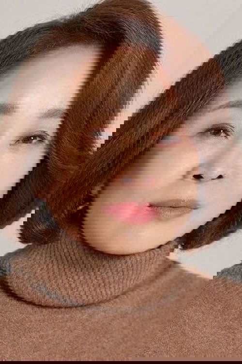 Jun Sung-ae as House Older Lady