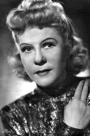 Fita Benkhoff as Hermine Kackelmann