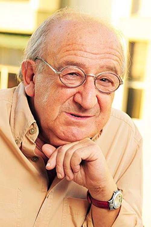 Rafael Filippelli as La voz del control