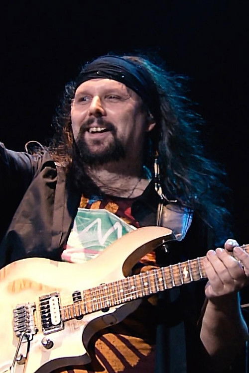 Helge Engelke as Guitars