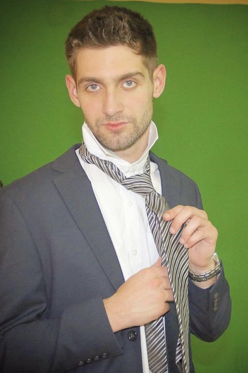 Domenick DeFrank as Ryan Smith