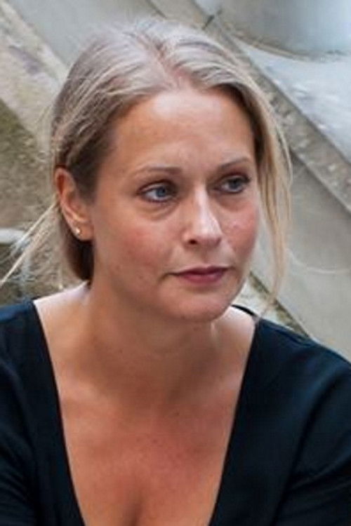 Hanna Ekman as Lotta