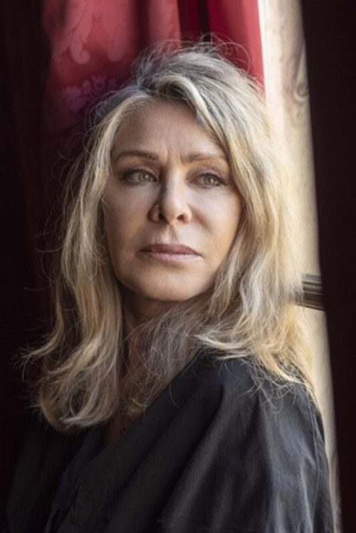 Bunny Godillot as Virginie