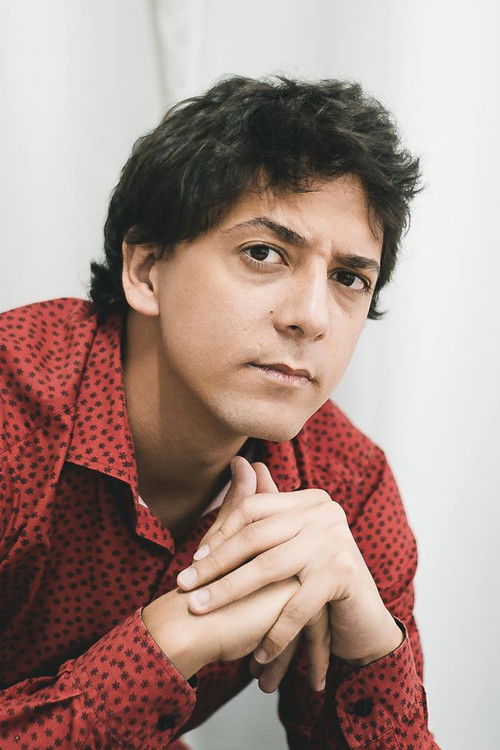 Exequiel Ibarra as Gastone