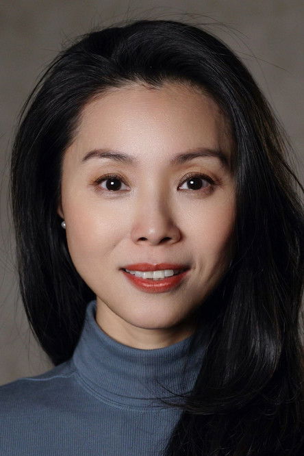 Lynn Xiong as Jacqueline