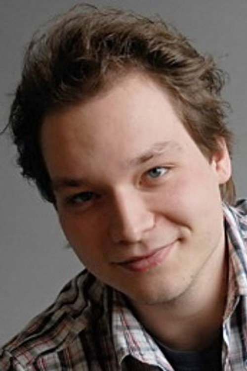 Manuel Sefciuc as Pet Shop Owner