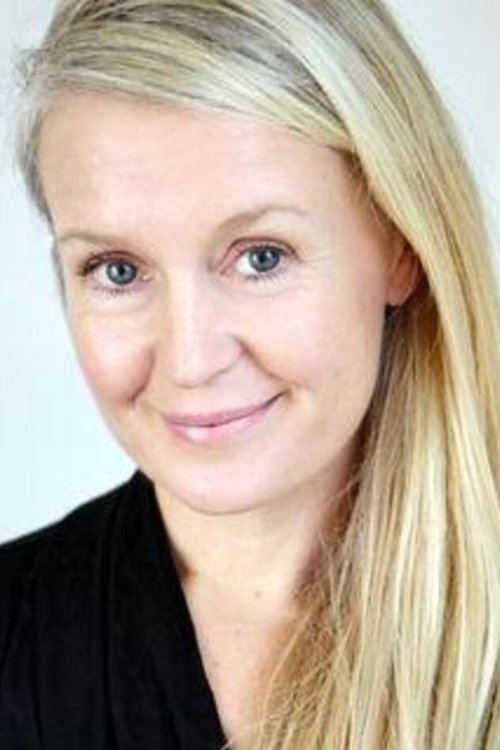 Arabella Arnott as Pregnant Woman