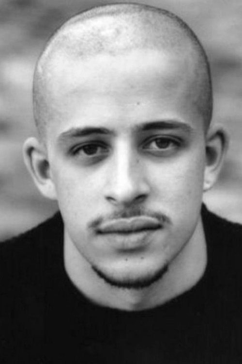 Chems Dahmani as Farid