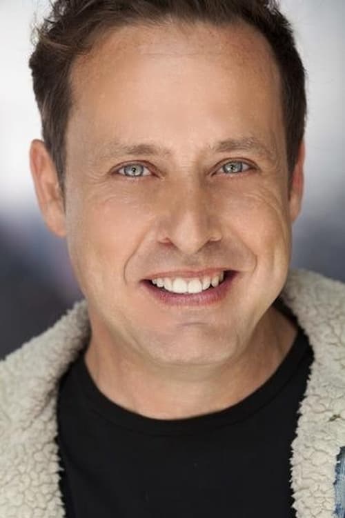 Richmond Arquette as Moe