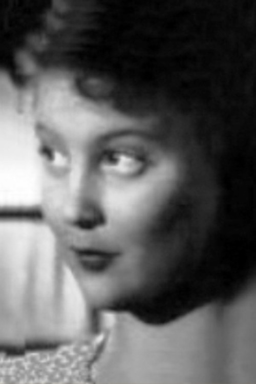 Renate Fischer as Badefrau Marie