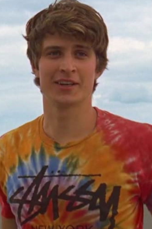 Deva Middleton as Ethan