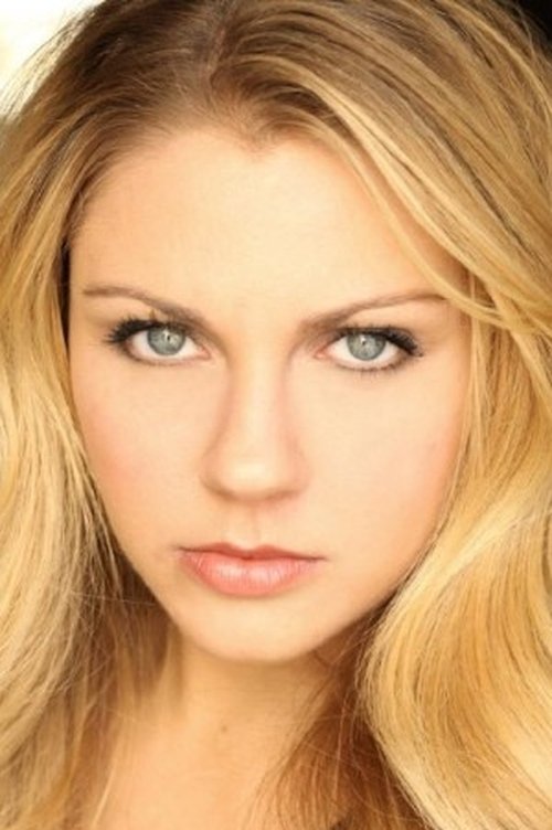 Paige Diaz as Young Woman