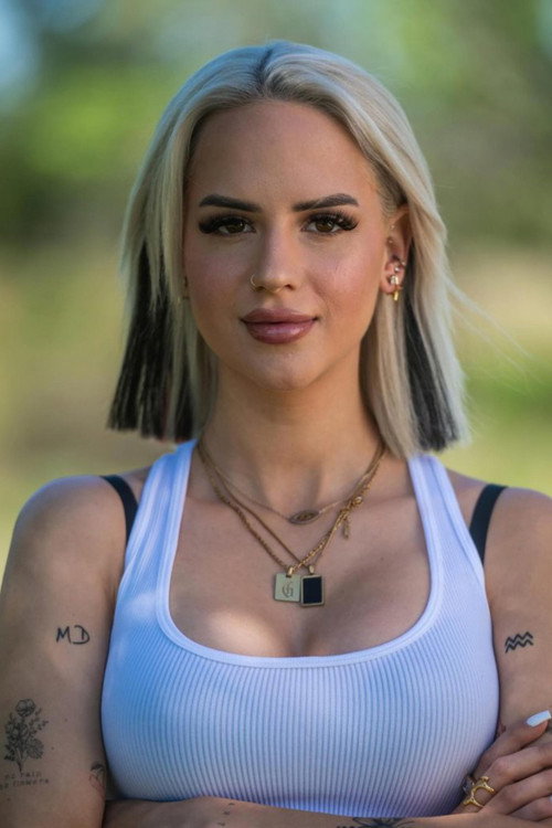 Gina Beckmann as Self