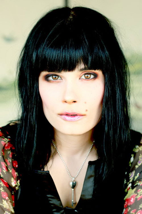 Yuliya Solomonova as The Poetess