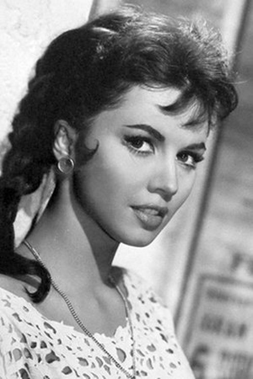 Jocelyn Lane as First Maisie