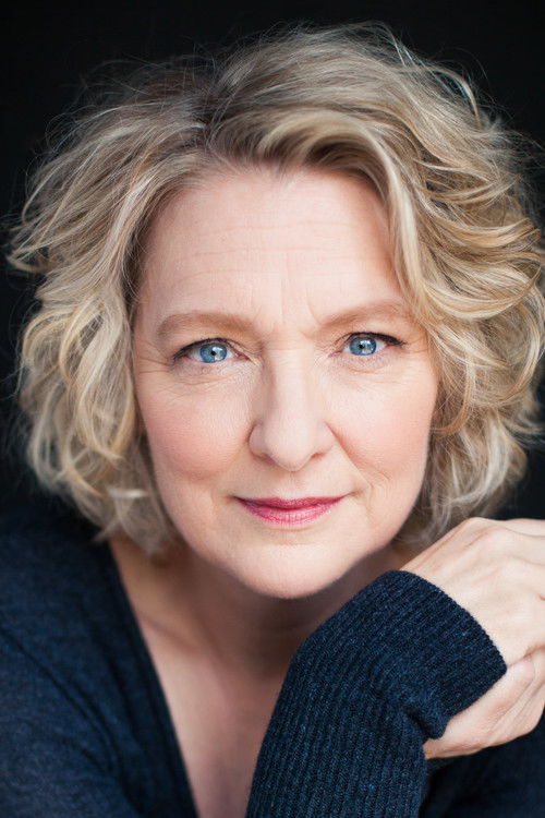 Isabelle Miquelon as Journaliste