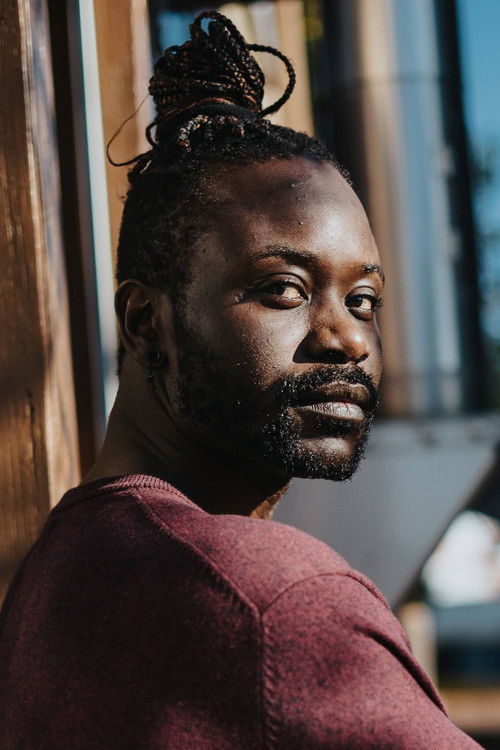 Foscky Pueta as Jojo