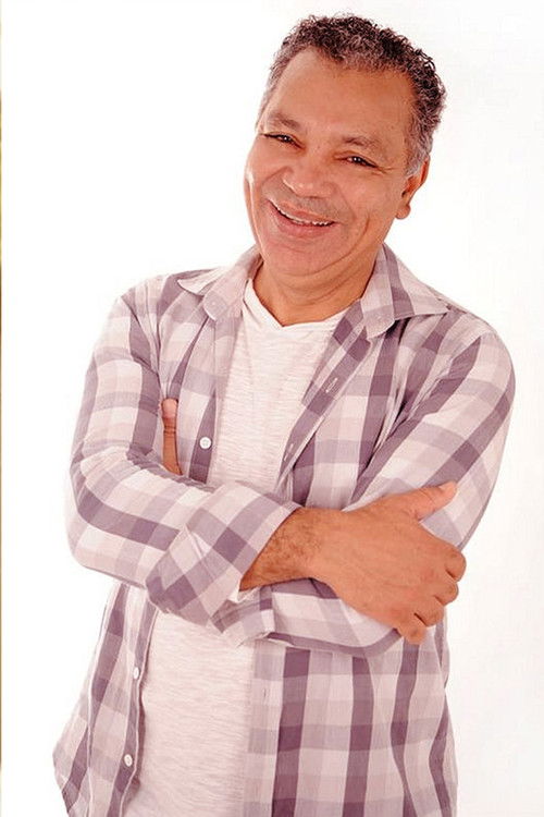 João Angello Vieira as Roger