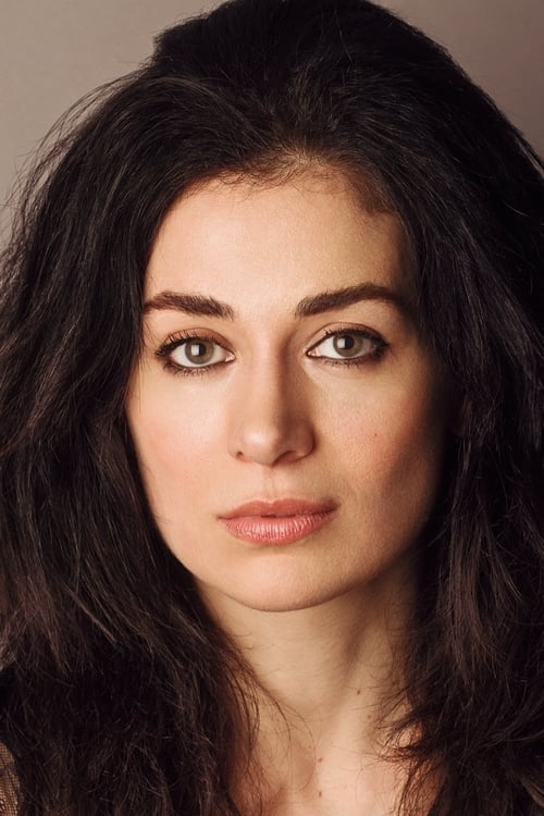 Helena Antonio as Lucia