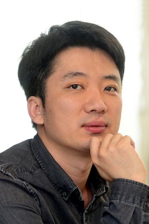 Jo Sung-hee as Doctor