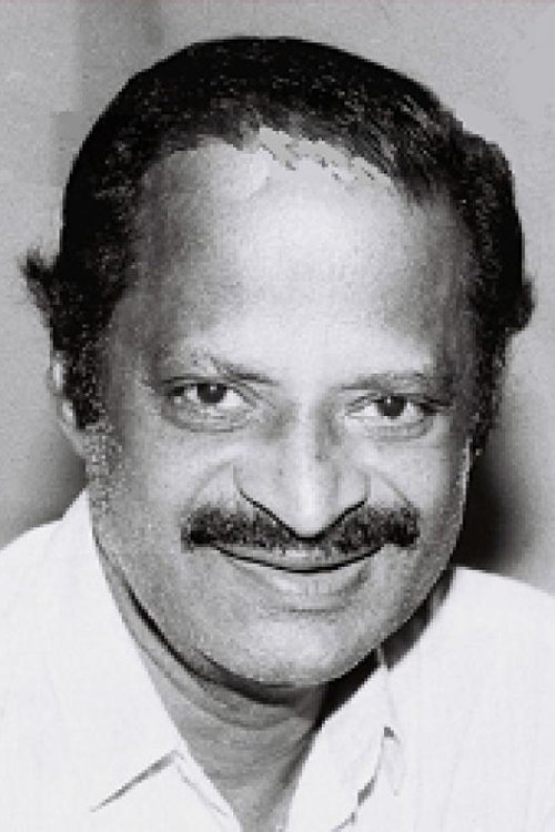 Kaduvakulam Antony as 